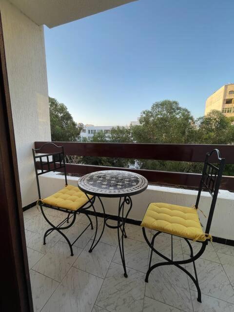 Beautiful 3-Bedroom Apt In The Heart Of Tangier Exterior photo